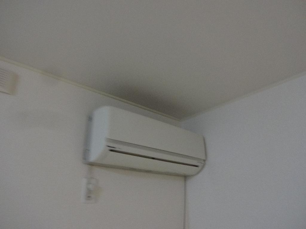 拡大写真：マロン 1階102のエアコン