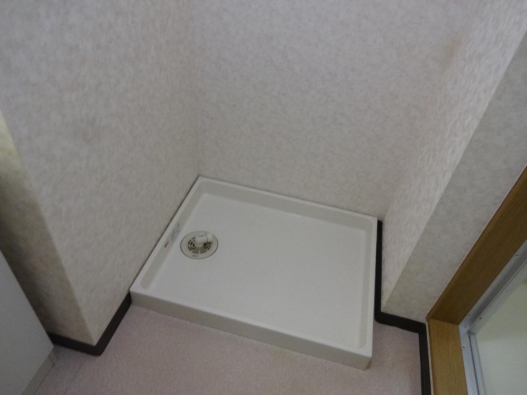 拡大写真:幸マンション 1階101の洗濯機置場(イメージ)
