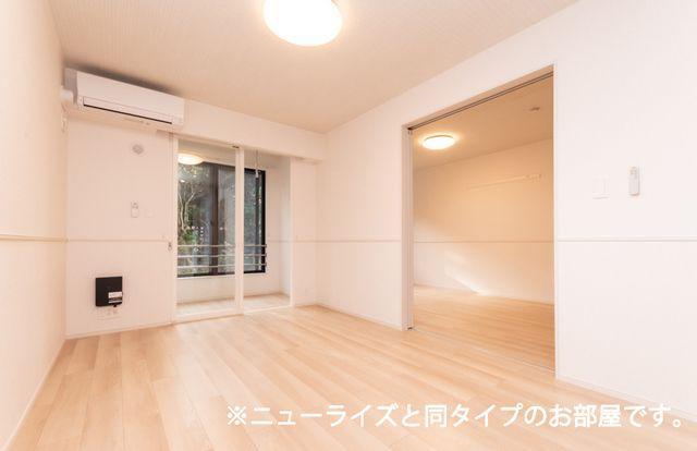 拡大写真:ル・ポール南新町 B 1階102のリビング(イメージ)