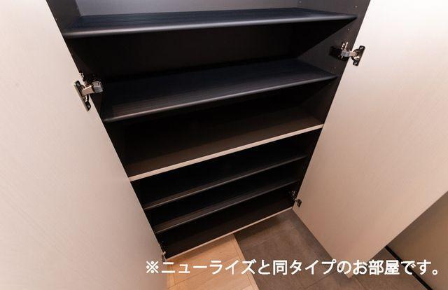拡大写真:ル・ポール南新町 B 1階102の収納(イメージ)