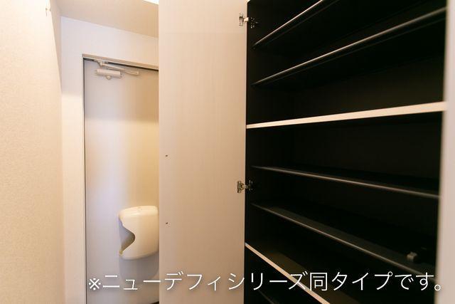 拡大写真:ヒカルサ 津上浜 1階101の収納(イメージ)