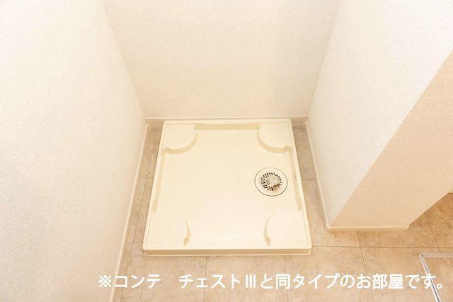 拡大写真:ヒカルサ 津上浜 1階105の洗濯機置場(イメージ)