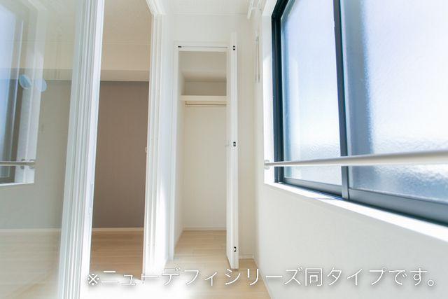 拡大写真:ヒカルサ 津上浜 1階106のサンルーム