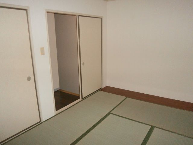 拡大写真:春日部市南3丁目 103の和室