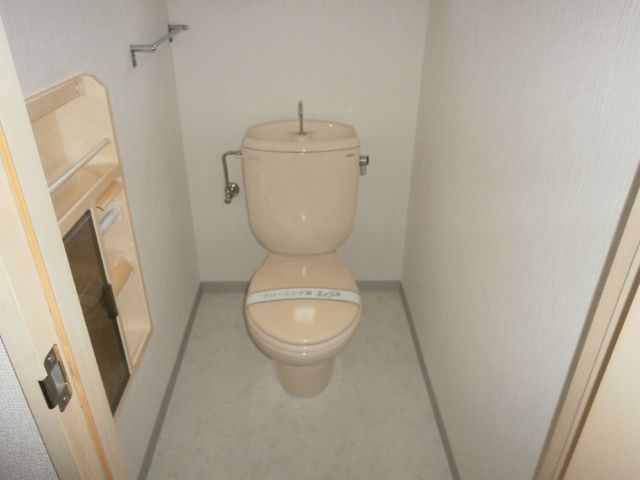 拡大写真:春日部市南3丁目 103のトイレ