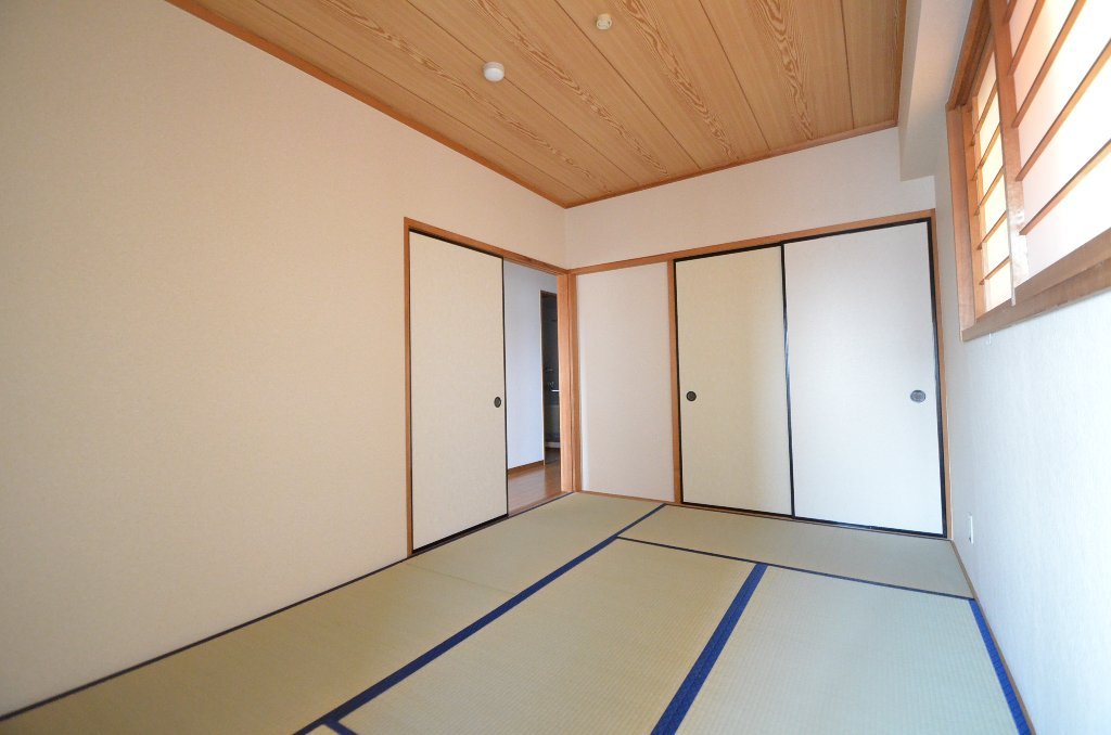 拡大写真:センチュリーパーク正保1番館 3階302の和室