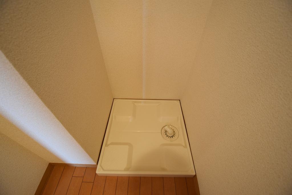 拡大写真:第5マユミビル 1階101の洗濯機置場