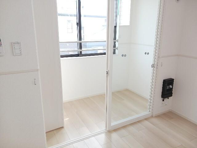 拡大写真:ステーブル上流 2階202のサンルーム