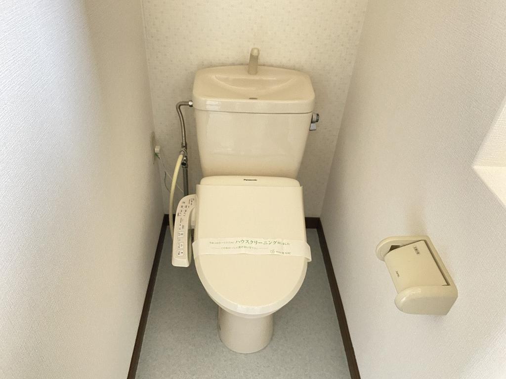 拡大写真:ラヴィアンローズⅡ 4階405のシャワー付トイレ