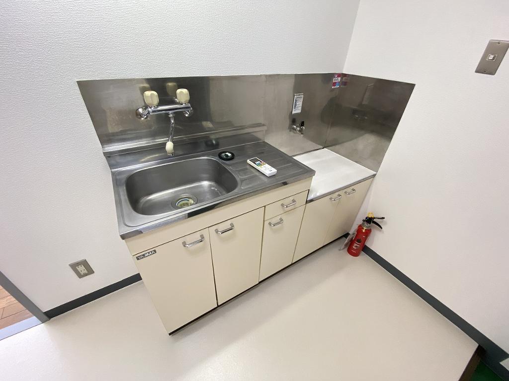 拡大写真:本町セブンマンション 2階205のキッチン