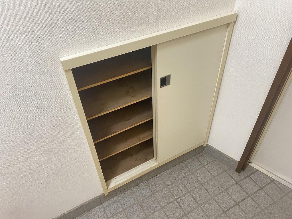 拡大写真:ビラ天竺 1階102の下駄箱