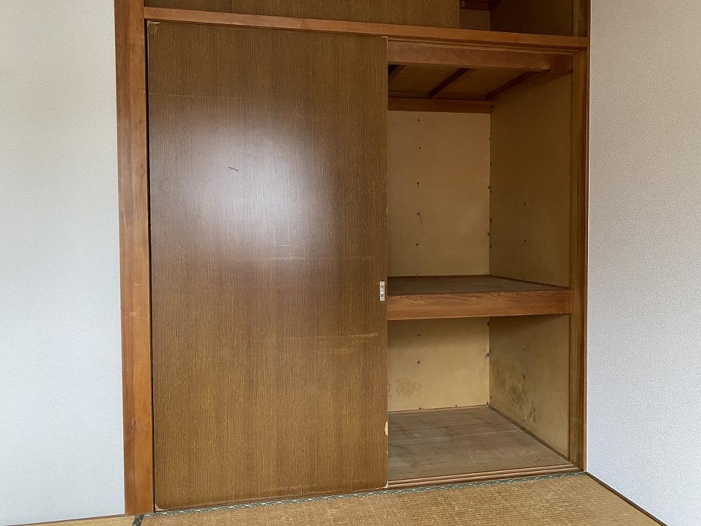 拡大写真:伊豆宮ハイツF 1階1の収納