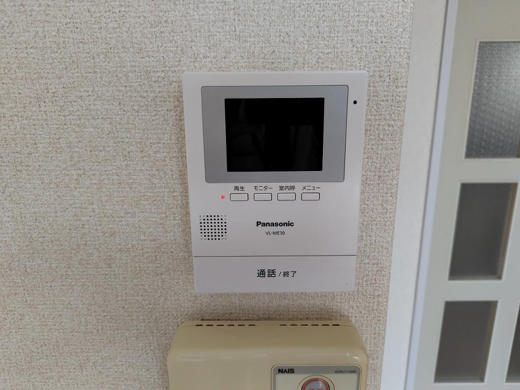 拡大写真:メゾンセシボン東部 3階306のカメラ付インターホン