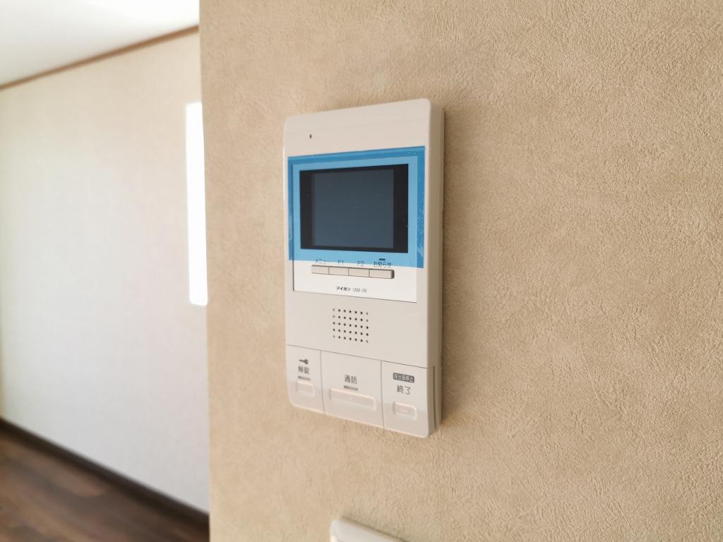 拡大写真:ガラ・プシケⅡ 3階305のカメラ付インターホン