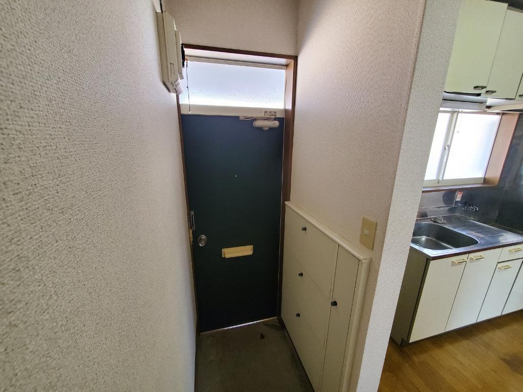 拡大写真:東御市田中 1階102の玄関(イメージ)