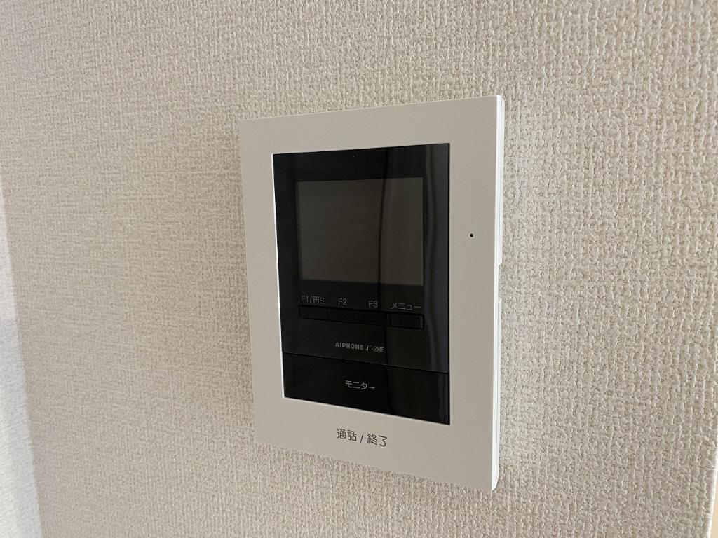 拡大写真:プレジール 1階105のカメラ付インターホン