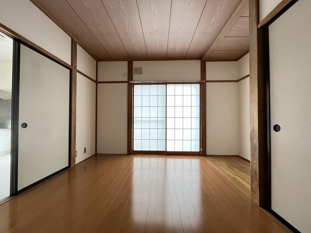 拡大写真：丸山住宅 Ｃ 2の洋室