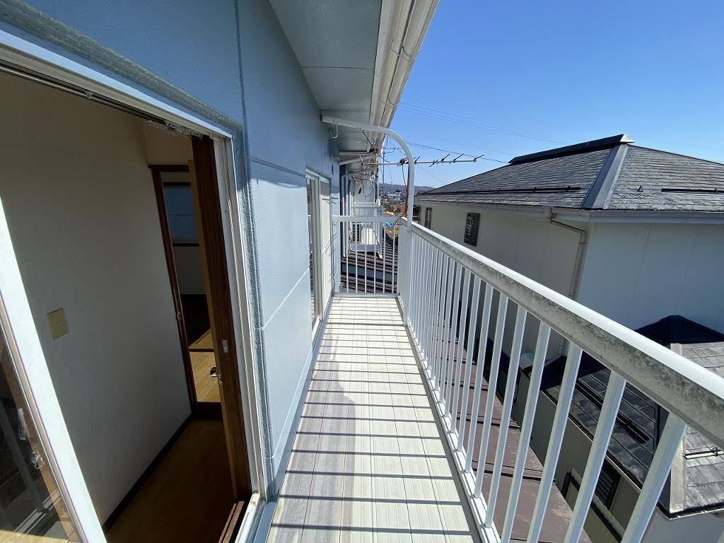 拡大写真：丸山住宅 Ｃ 2のベランダ