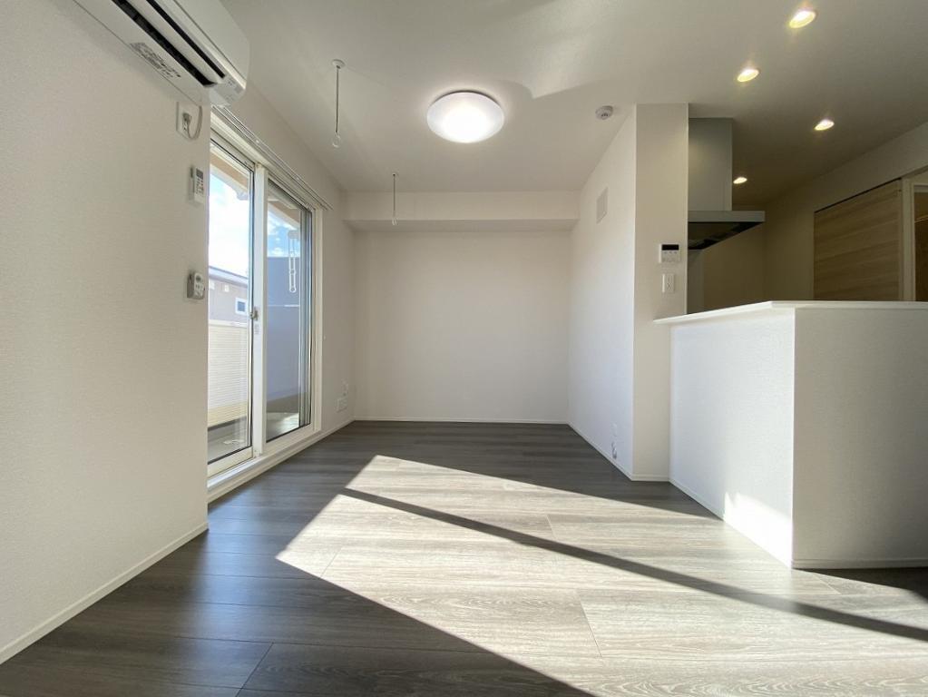 拡大写真:トリシア横町NORTH 3階305のリビング