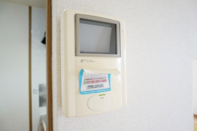 拡大写真:Sun Sun House1 1階101のTVドアホン(イメージ)