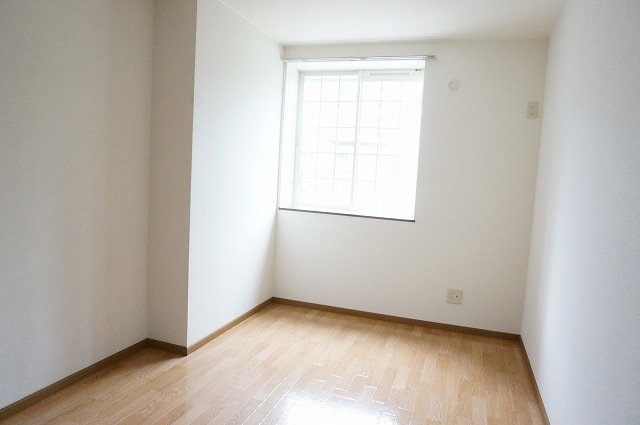 拡大写真:Sun Sun House1 1階101の洋室(イメージ)
