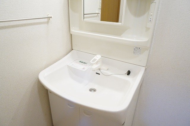 拡大写真:Sun Sun House1 1階101の洗面化粧台(イメージ)