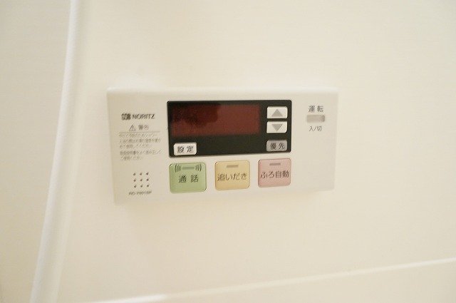 拡大写真:Sun Sun House1 1階101の追い焚き給湯(イメージ)