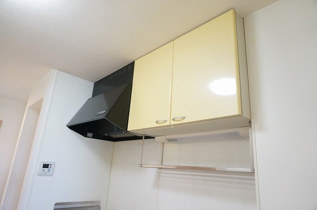 拡大写真:モナリエーレ B 1階105のキッチン