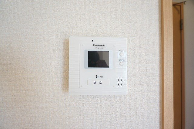 拡大写真:メゾンピコ A 1階101のTVドアホン(イメージ)