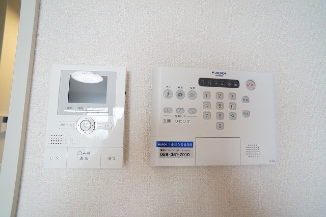 拡大写真:サクラーレ和泉 1階106のTVドアホン・ALSOK