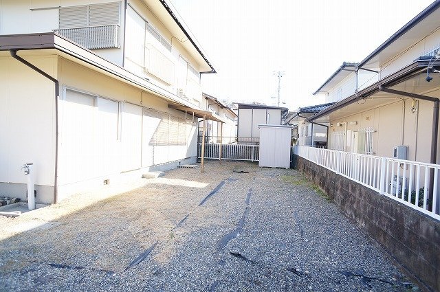 拡大写真:メゾンくわなM13 2階1の庭