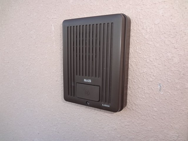 拡大写真：松阪市鎌田町 4階407のカメラ付インターホン