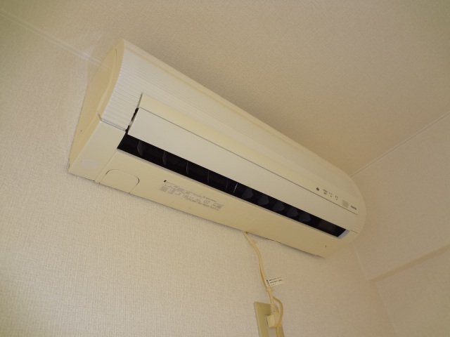 拡大写真：松阪市鎌田町 4階407のエアコン