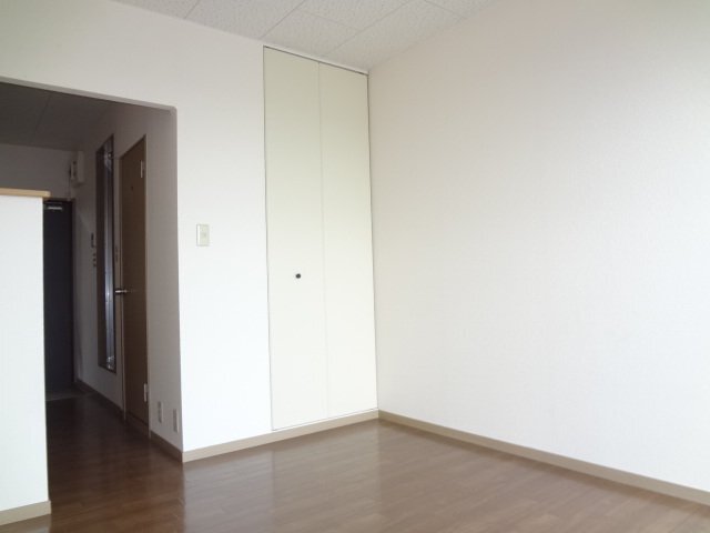 拡大写真:ダンケ タカミヤⅡ 2階Sの洋室(イメージ)
