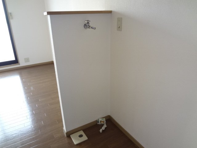 拡大写真:ダンケ タカミヤⅡ 2階Sの共有部分(イメージ)