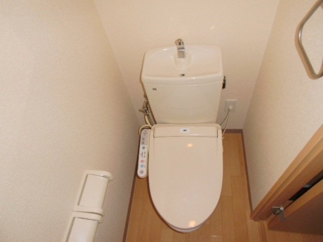 拡大写真：　スクウェア市之久田 2階205のトイレ(イメージ)