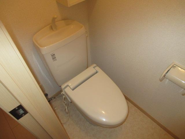 拡大写真: カレックスⅡ 2階201のトイレ