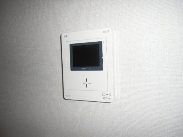 拡大写真: シャインローズ 2階202のカメラ付インターホン