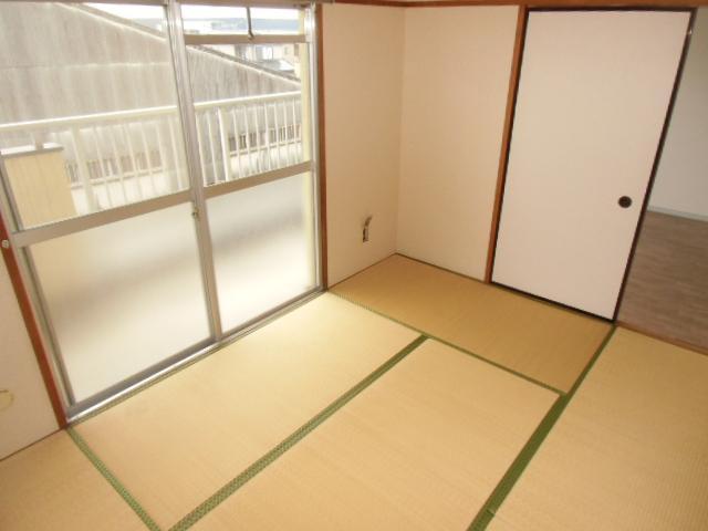 拡大写真: セゾンきさらぎ2棟 3階233の南和室