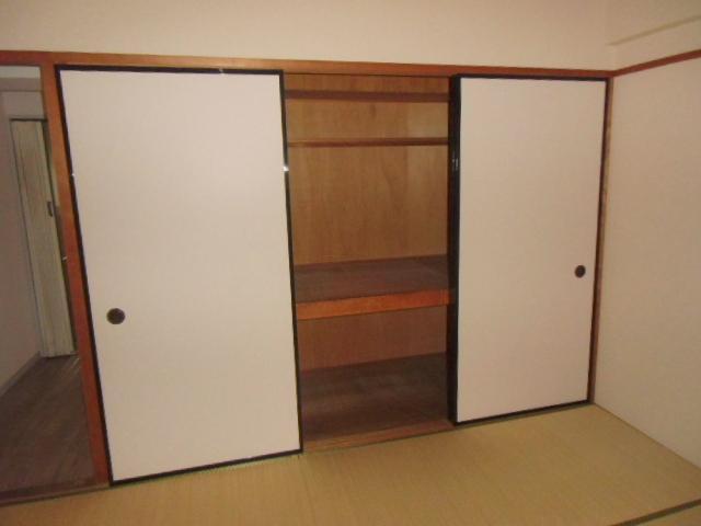 拡大写真: セゾンきさらぎ2棟 3階233の収納
