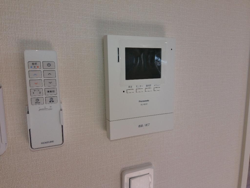 拡大写真: ノイアー・ルウムⅠ 2階205のカメラ付インターホン(イメージ)