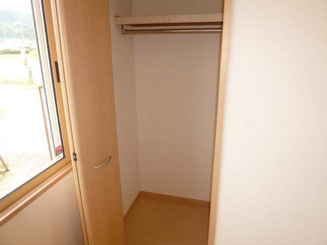 拡大写真:倉敷市福田町古新田 1階102の収納