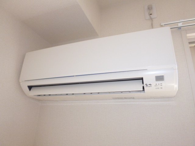 拡大写真:倉敷市中畝5丁目 2階206のエアコン(イメージ)