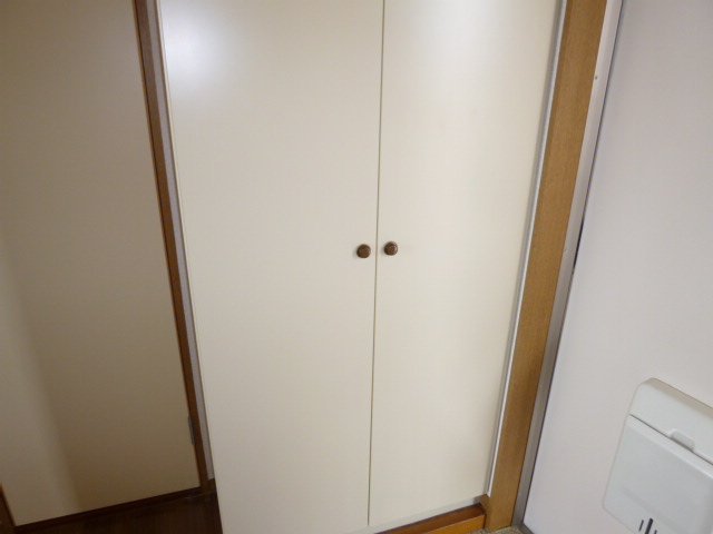 拡大写真:倉敷市連島町鶴新田 2階201のシューズボックス