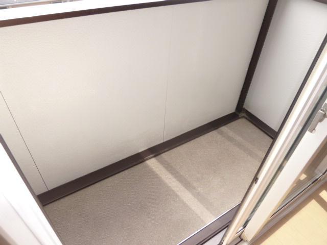 拡大写真:倉敷市亀島2丁目 2階202のベランダ