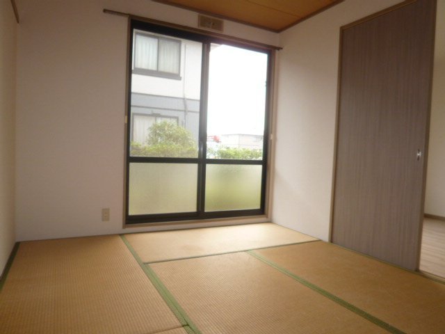 拡大写真:倉敷市南畝7丁目 1階101の和室→洋室変更可