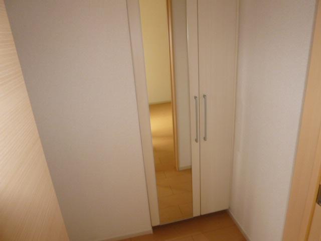 拡大写真:倉敷市連島中央1丁目 1階102の玄関