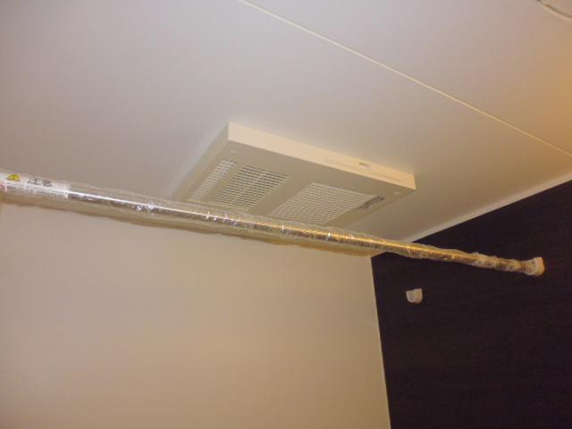 拡大写真:倉敷市連島町連島 2階201の浴室乾燥機