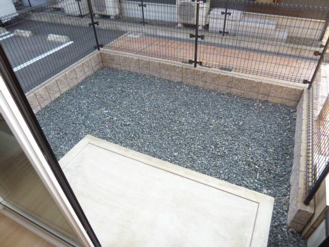 拡大写真:倉敷市水島相生町 1階103の庭