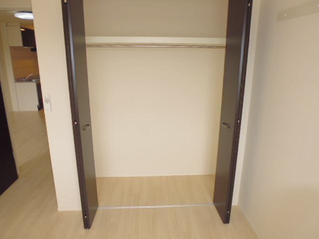 拡大写真：倉敷市児島赤崎２丁目 2階205のクローゼット